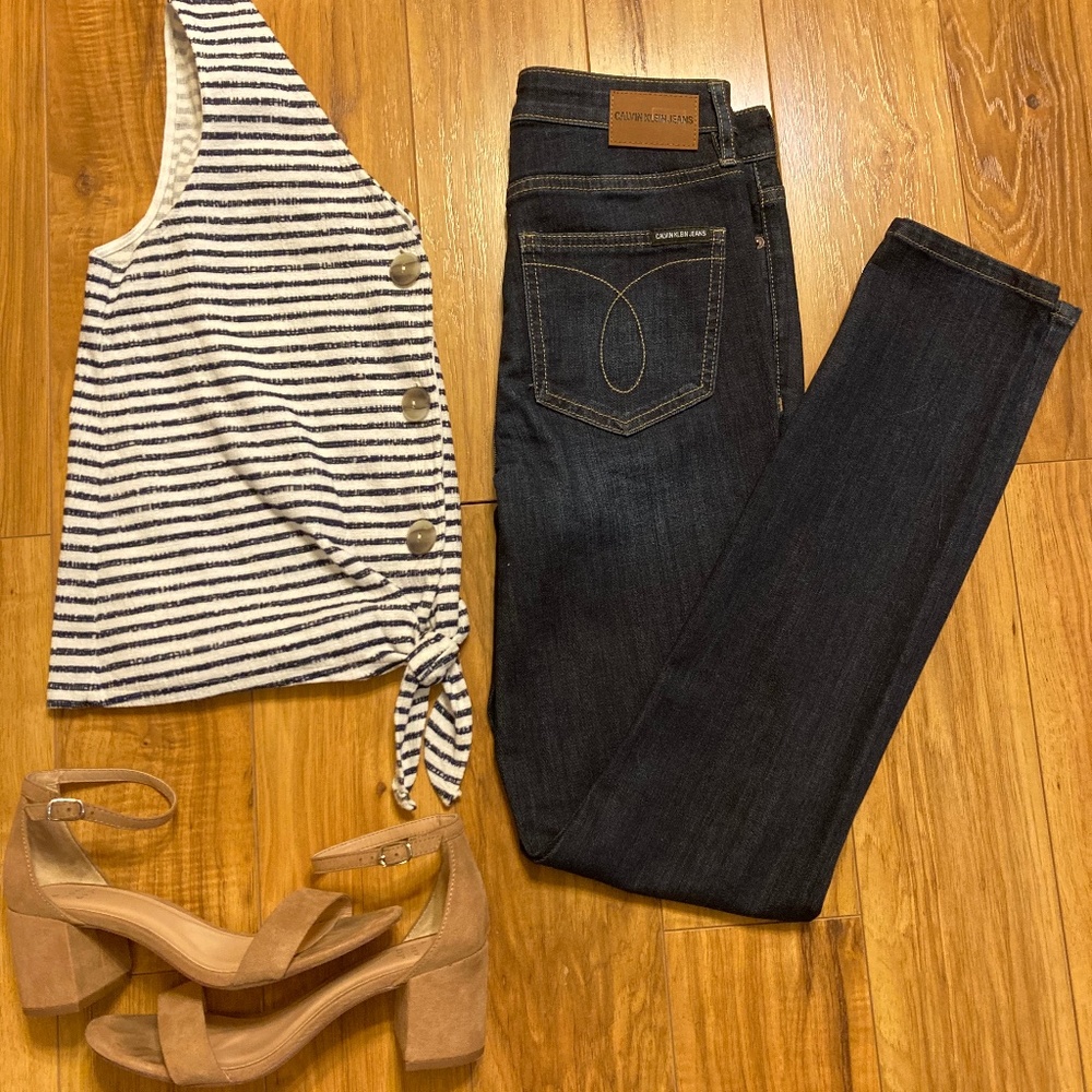 NWT Calvin Klein Jeans High Rise Dark Wash Skinny Jeans Size 26